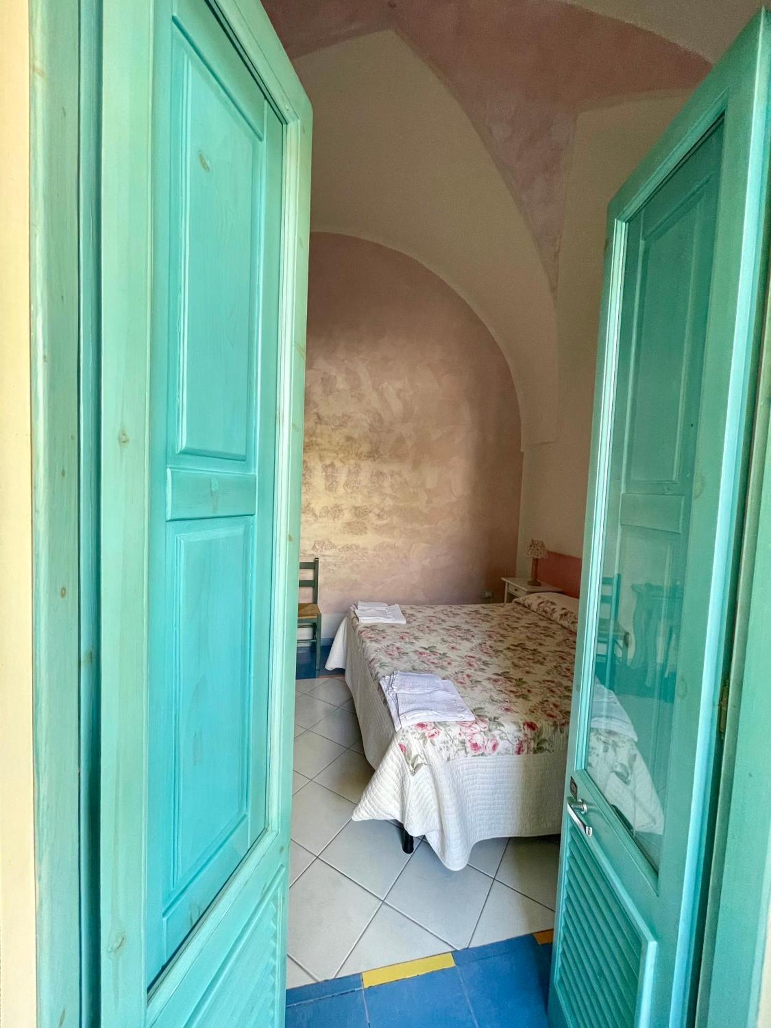 Bed and Breakfast Araucaria Торре-Сан-Джованні-Удженто Екстер'єр фото