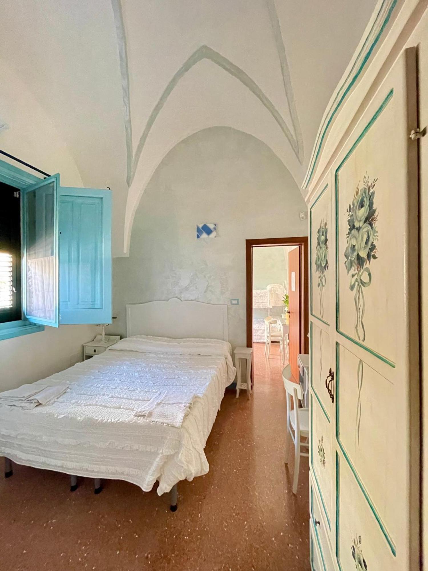 Bed and Breakfast Araucaria Торре-Сан-Джованні-Удженто Екстер'єр фото