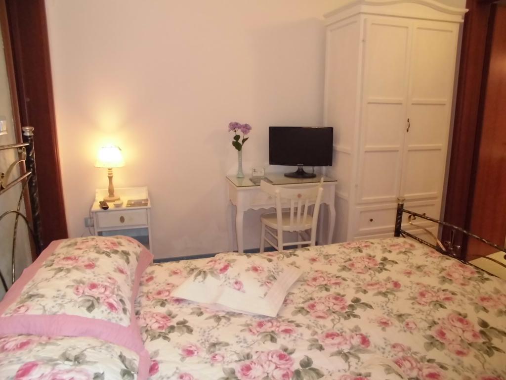 Bed and Breakfast Araucaria Торре-Сан-Джованні-Удженто Номер фото